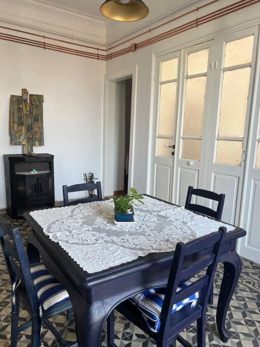 Ferienwohnung Bueyuekada Al Koesk Adalar Exterior foto