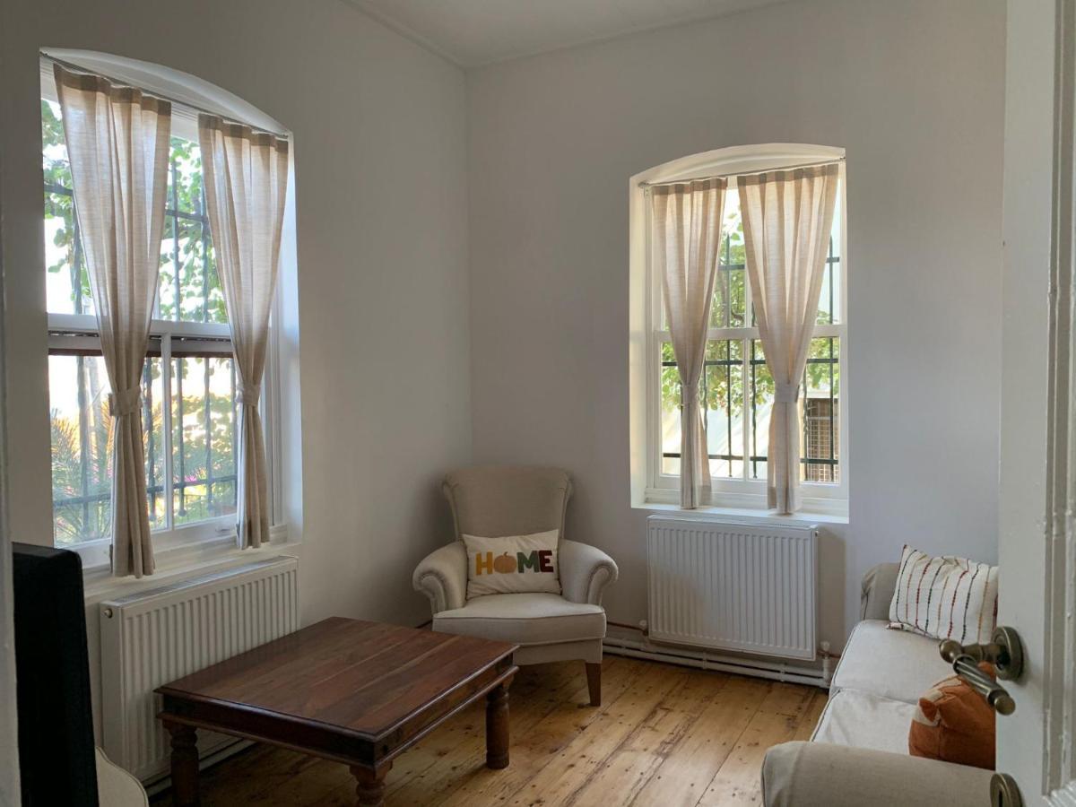 Ferienwohnung Bueyuekada Al Koesk Adalar Exterior foto