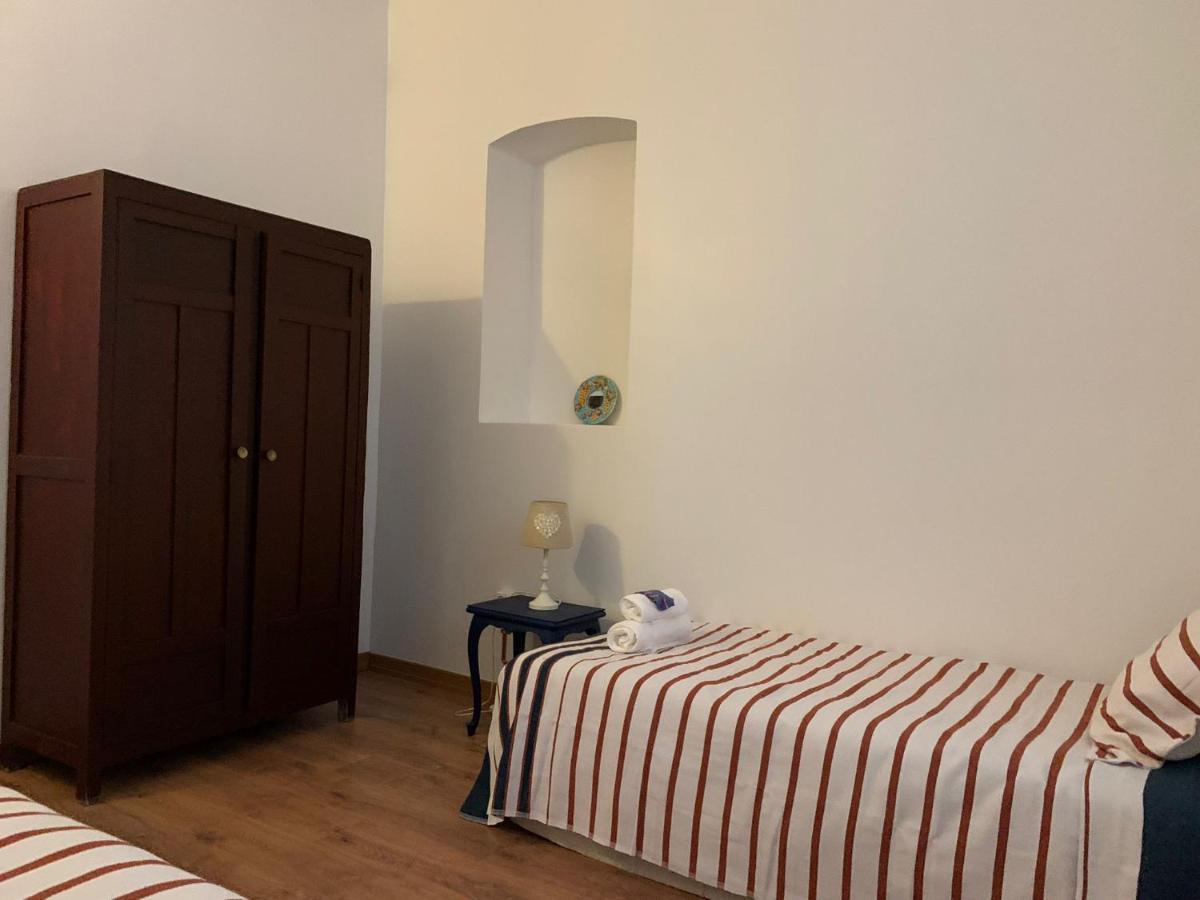 Ferienwohnung Bueyuekada Al Koesk Adalar Exterior foto