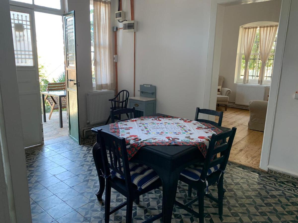 Ferienwohnung Bueyuekada Al Koesk Adalar Exterior foto