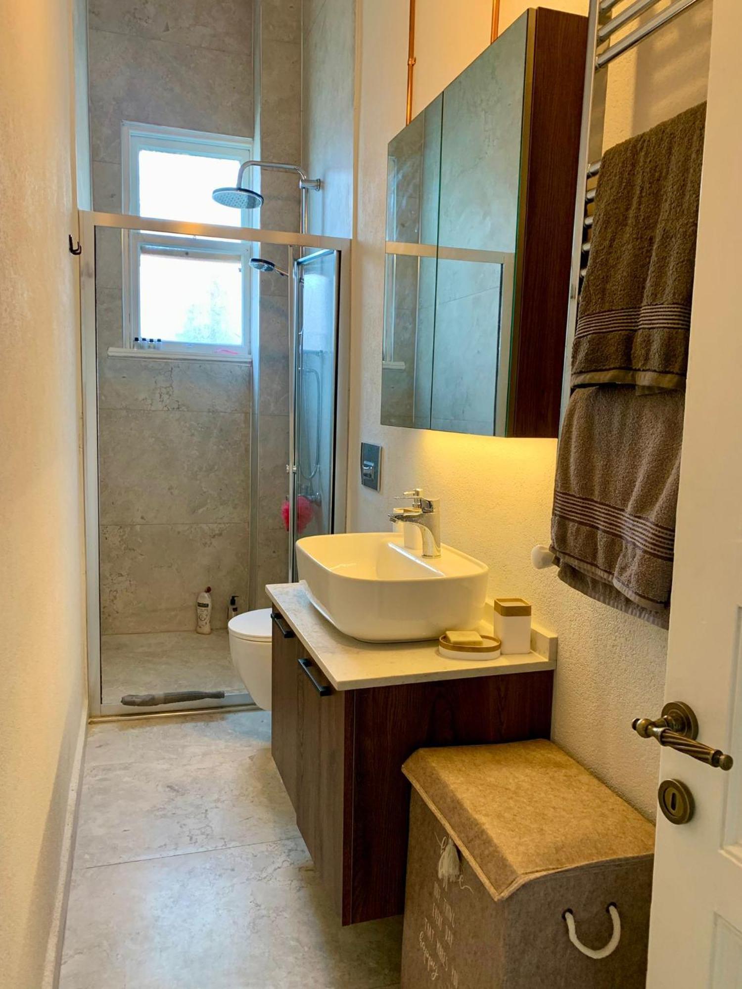 Ferienwohnung Bueyuekada Al Koesk Adalar Exterior foto