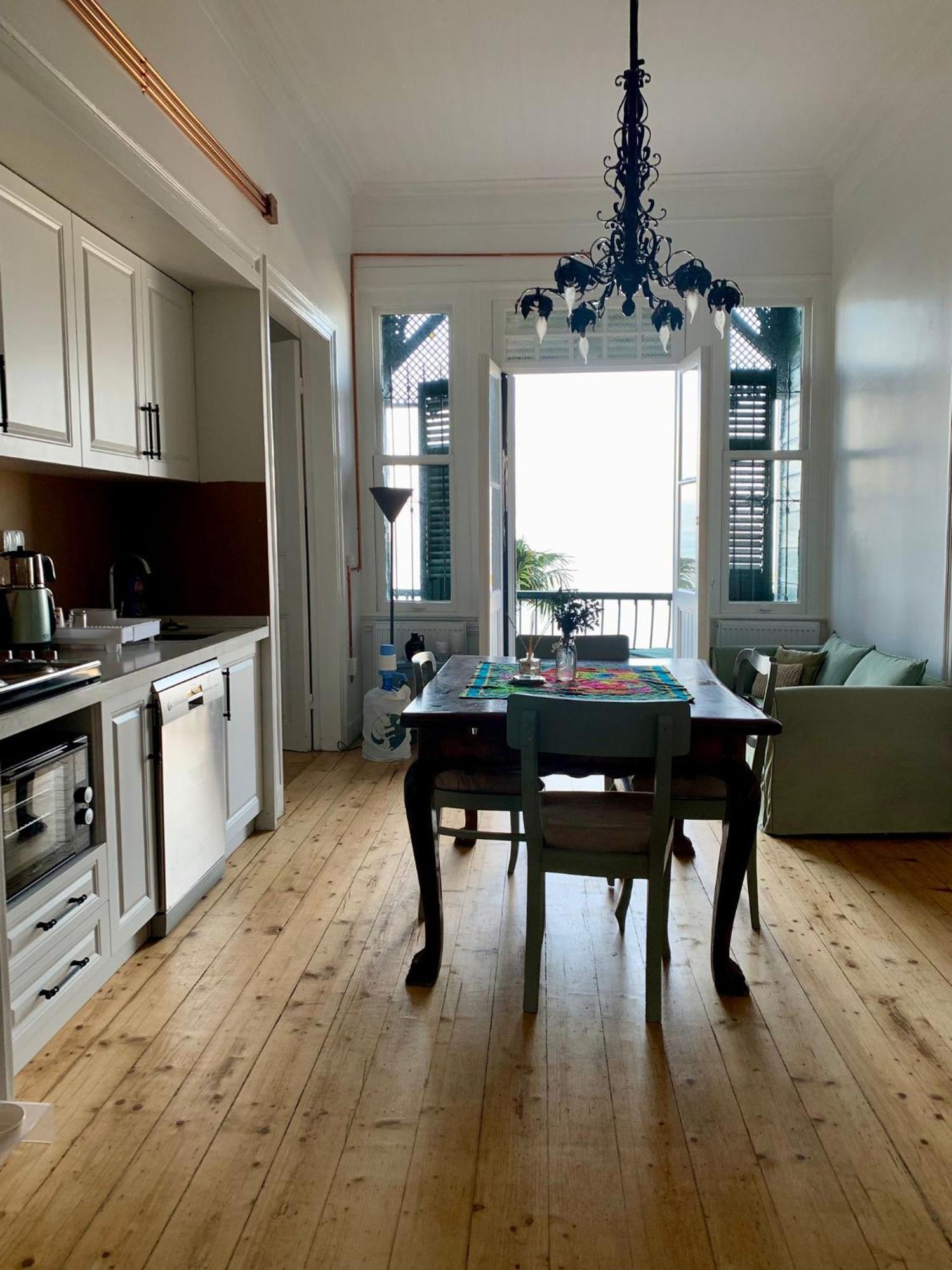 Ferienwohnung Bueyuekada Al Koesk Adalar Exterior foto